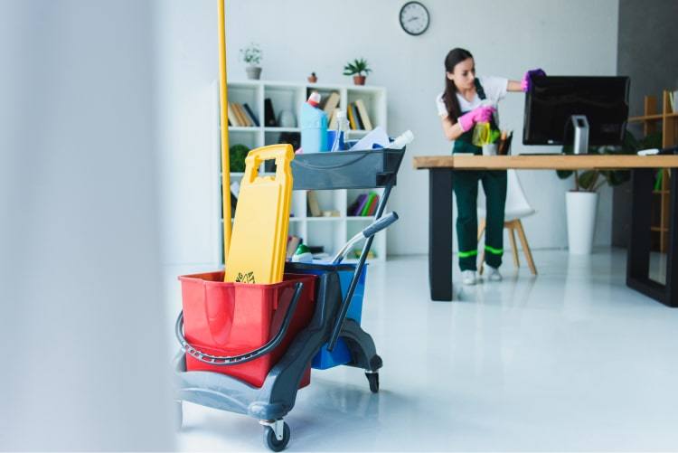 Unterhaltsreinigung in einem Büro